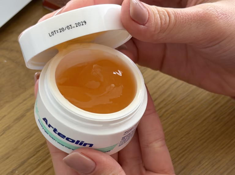 Arteolin melegítő testápoló gél 30 ml tubus